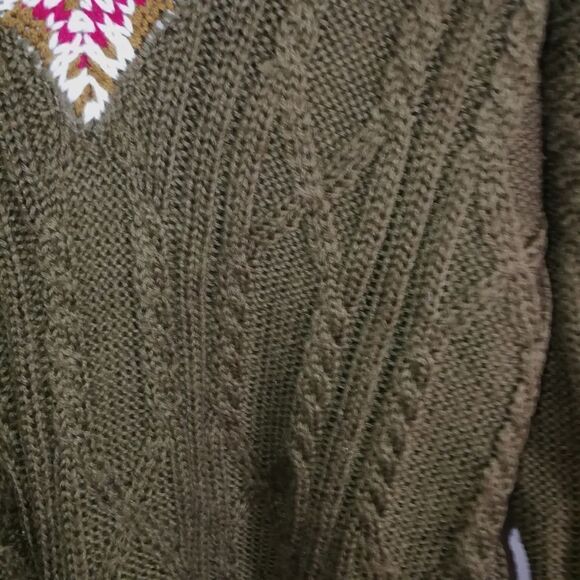VINTAGE Fair Isles Green V Neck Cable Chunky Knitted Wool Sweater Size Medium - Picture 5 of 12